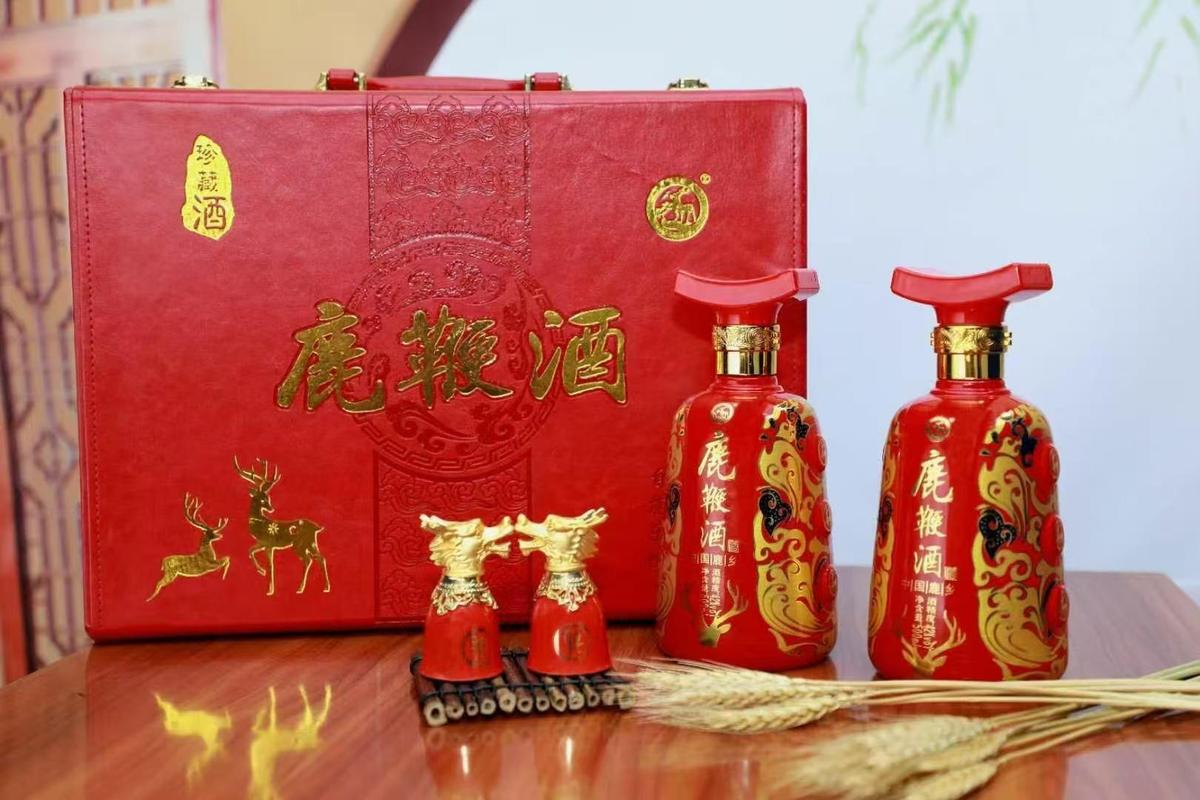 珠海灵芝酒厂家珠海灵芝酒厂家我们是浓香型白酒生产厂家,自有工厂